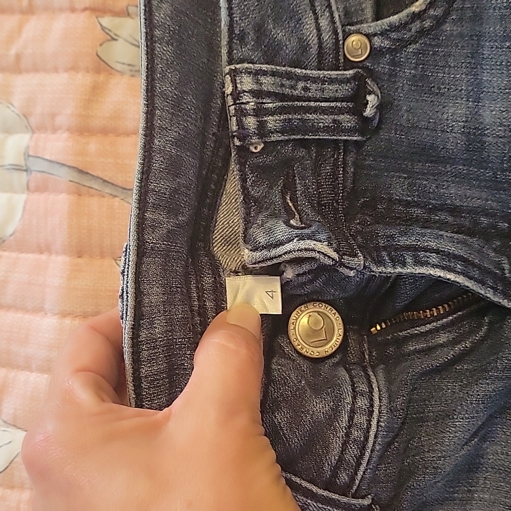 ⭐️New Listing⭐️ LC boot cut jeans - Picture 3 of 5